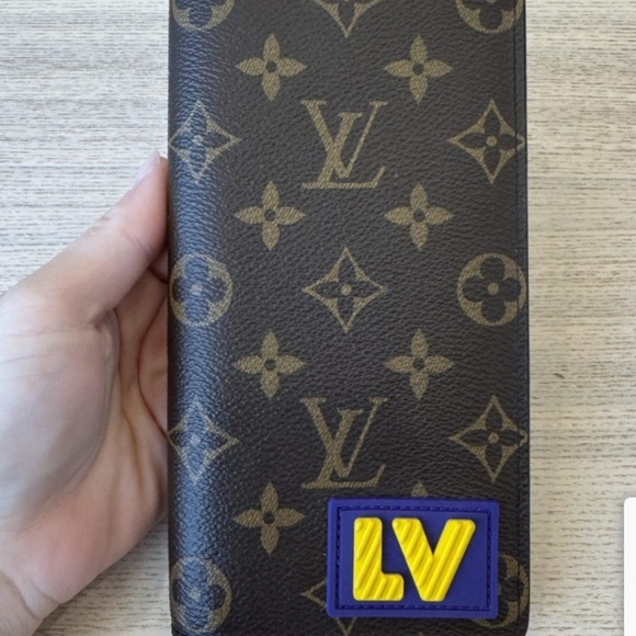 Louis Vuitton Handbags - Louis Vuitton long wallet is the Monogram Portefeuille Brazza NM/ REHAB WALLET